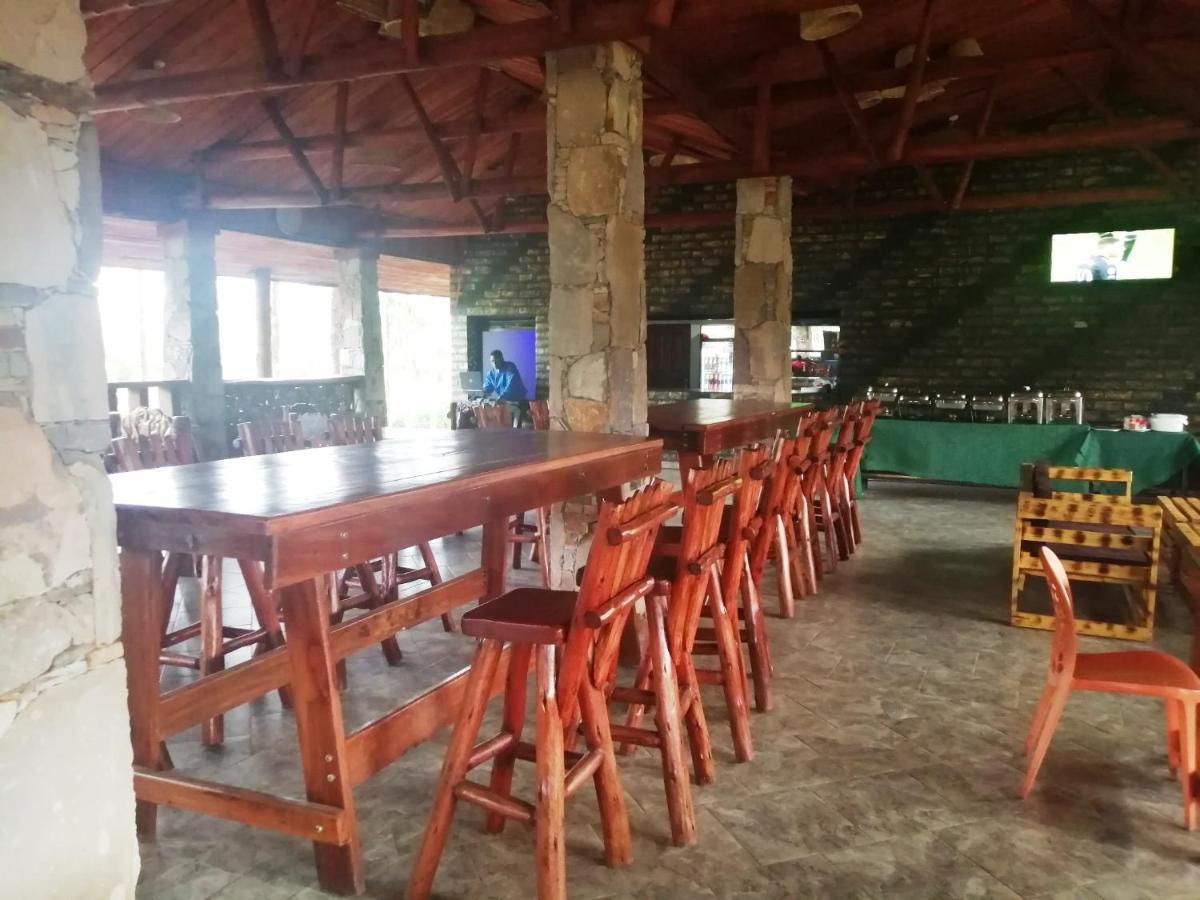 Murchison Backpackers Masindi Exterior photo
